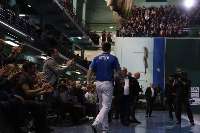 Altuna III eta Artola, Beoti 44 1550428428488