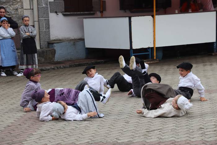 Dantzarako afizioa badaukate 72 1566133788719