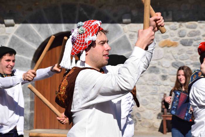 Atzokoari jarraipena eman di 26 1582463674151