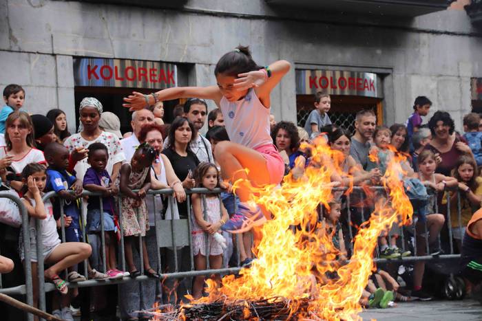 Txikienak ere saltoka 50 1561316750055