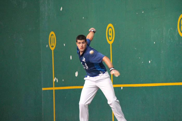 Herriko semea bultzatzen 33 1472060881149