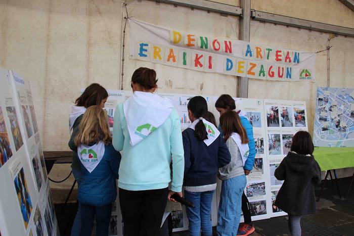 Tolosako haurrek mugikortasu 13 1558189382857