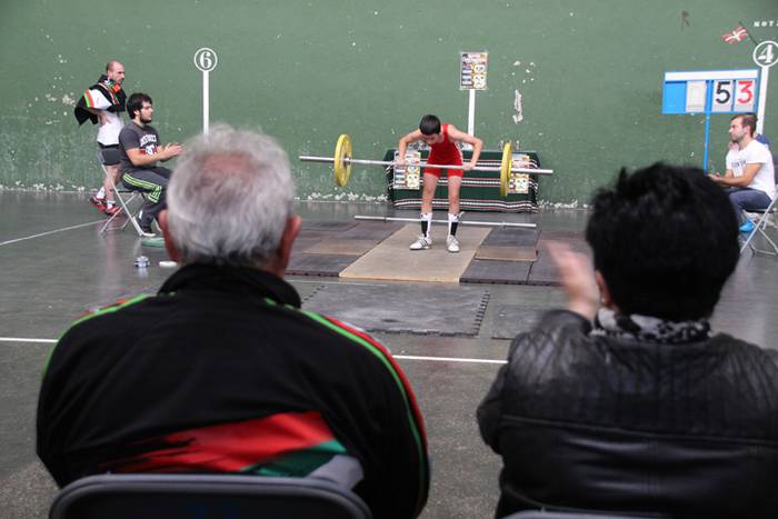 Eskerrik asko, Batis 38 1505571372491