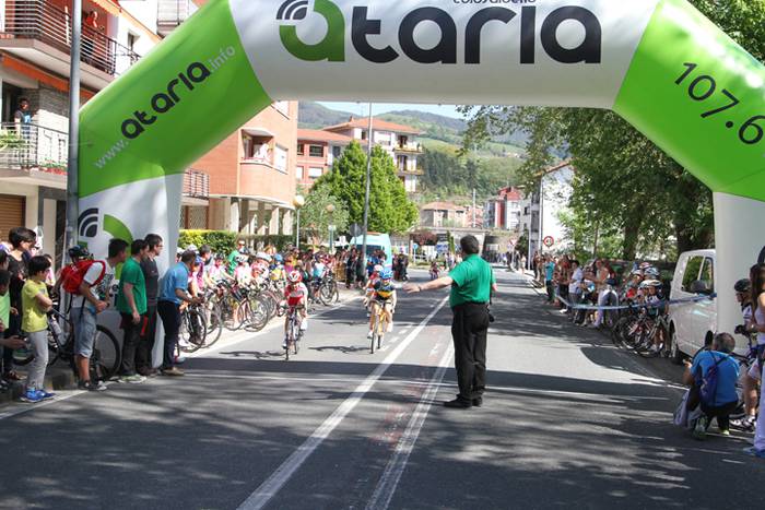 Zizurkilen txirrindulariak 12 1492882852567