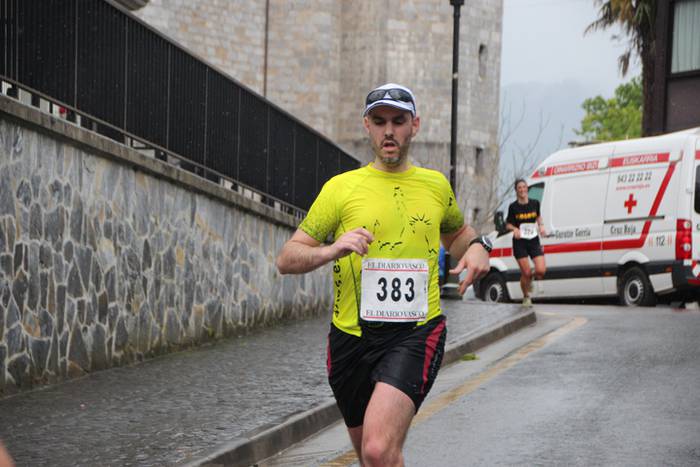 Aitziber Ibarbia eta Julen L 64 1493554086046