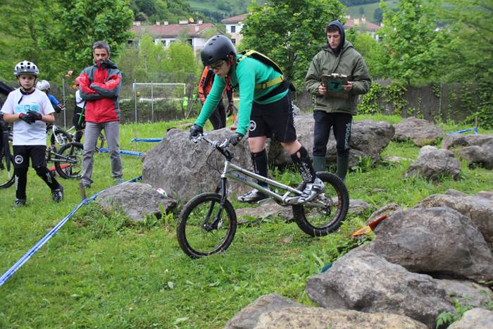 Oreka landuz, bi gurpilen ga 24 1525011733603