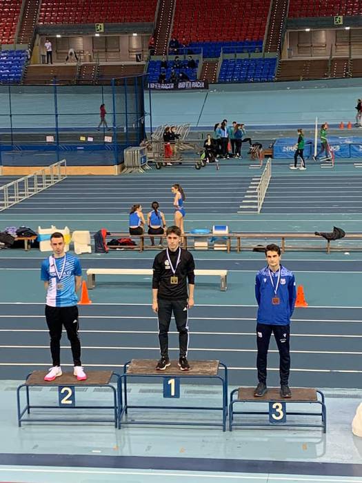 Brontzezko bi domina eta mar 13 1645642040150