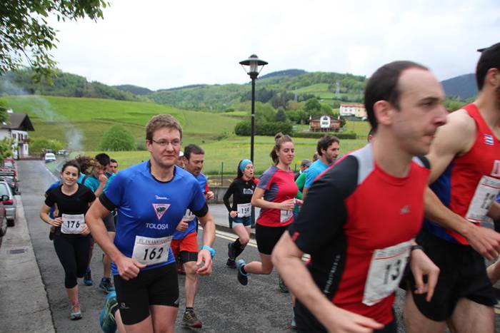 Aitziber Ibarbia eta Julen L 13 1525008934562