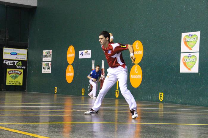 Altuna-Artola ligaxkako lehen partida 9 1445033121118