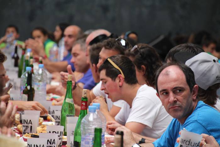 Lagunartean igarotzeko eguna 17 1534080629367