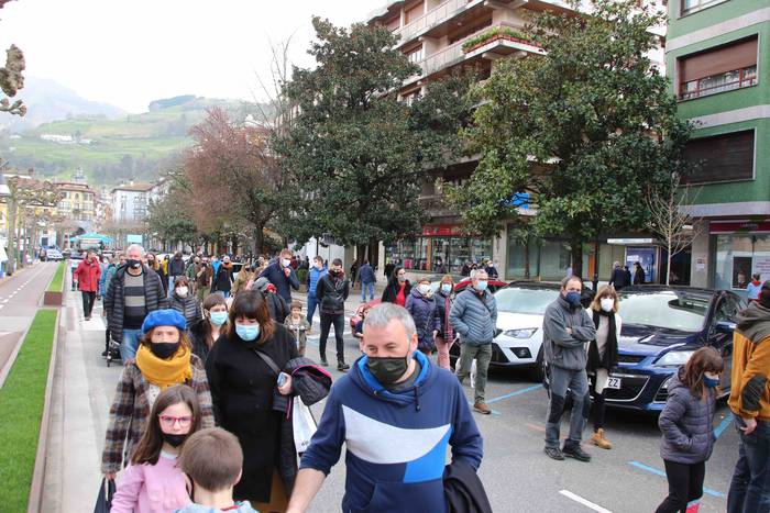 "Bada garaia tortura, gerra  19 1614447043132