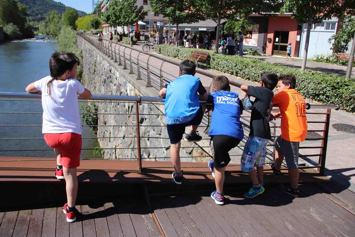 Euskal Jaia Ugaare auzoan 30 1559407137851