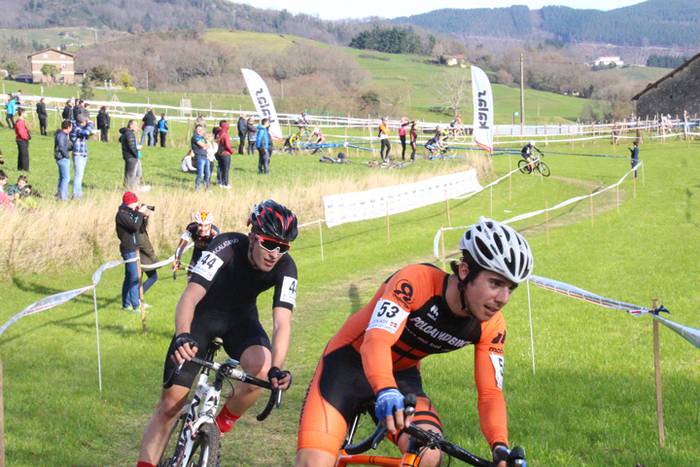 ASTEASUKO ZIKLO KROSA 2016 46 1481215270111