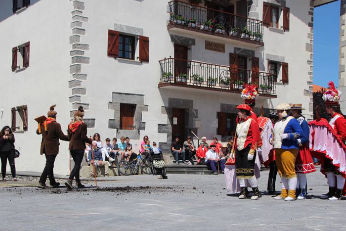 Maskaradak herriz herri 78 1494160694692