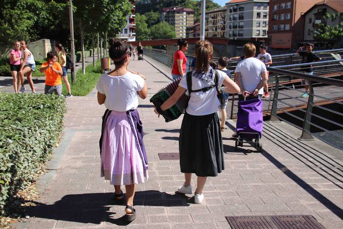 Euskal Jaia Ugaare auzoan 12 1559407120008