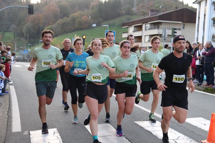 Ikaztegietako kroseko izen-emateak zabalik jarraitzen du