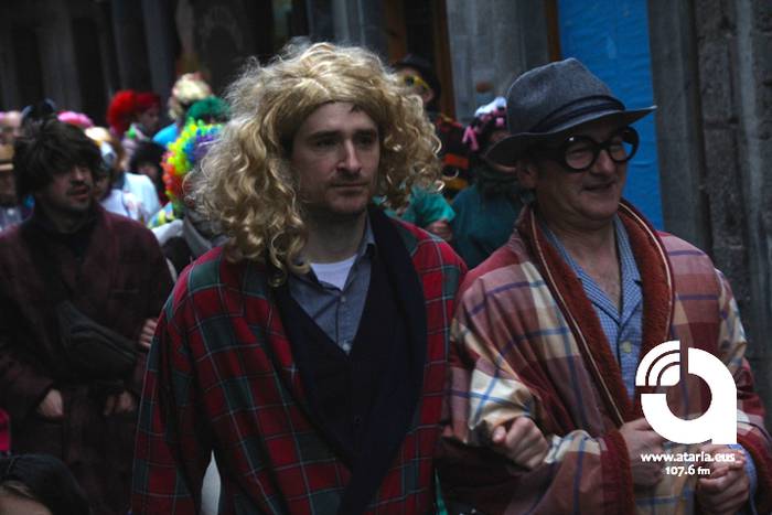 Pijamen iraultzak hartu du T 38 1488100065491