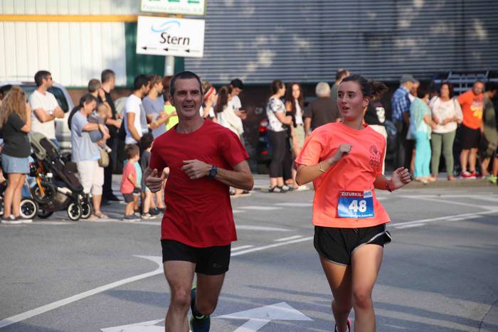 Elena Silvestre eta Xabier L 42 1567672435036