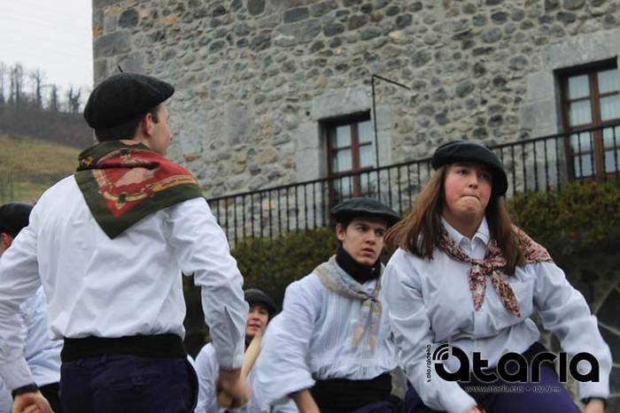 Talaiak tanten azpian ere da 20 1518353961672