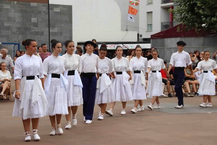 Soka dantza Santioak 2022 32 1658770617235