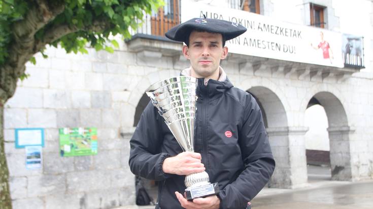 «29 urterekin lau txapel izatea ez nuen espero inola ere»