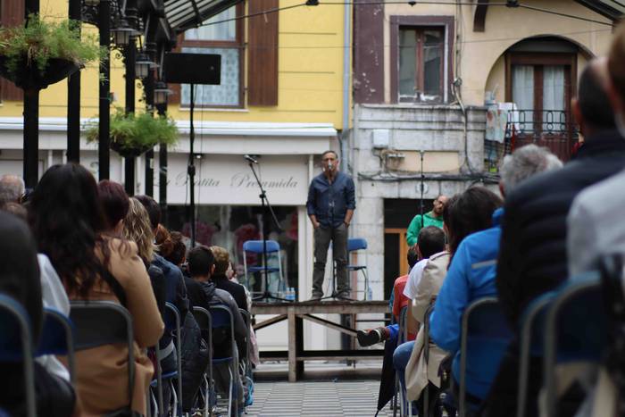 bertsoak 2 1624796130879