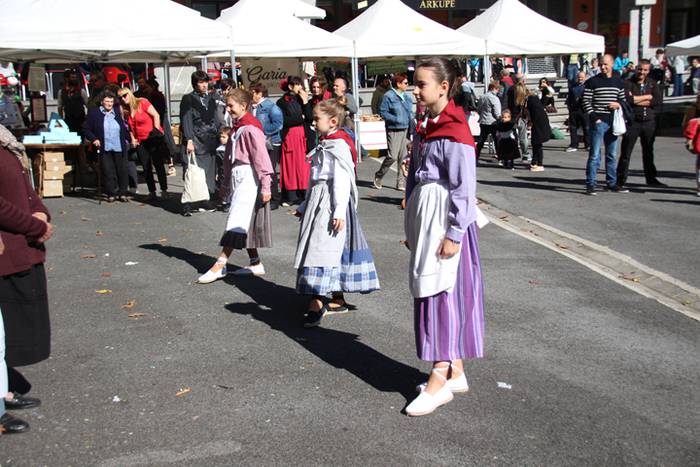 Lurraren zaindari direnen er 14 1507466050626