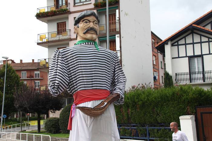 Erraldoiak, buruhandiak eta  24 1505067906825