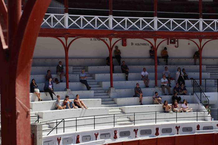 Bertso saioa Tolosako zezen  18 1592740350043