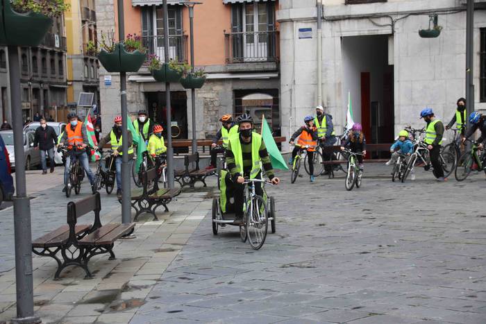 U30 Aldaketaldia bizikleta m 4 1612007009231