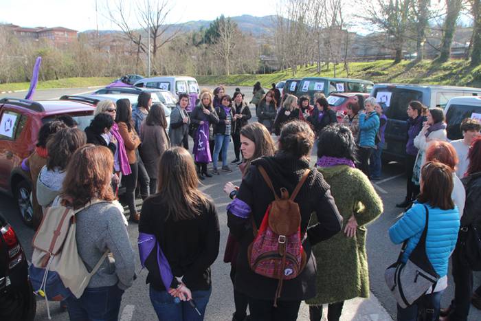 Martxoak 8 kotxe karabana 11 1520508016470