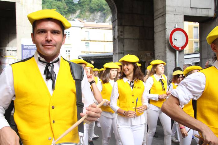 Lizarrez apaindutako kaleeta 148 1498312003839