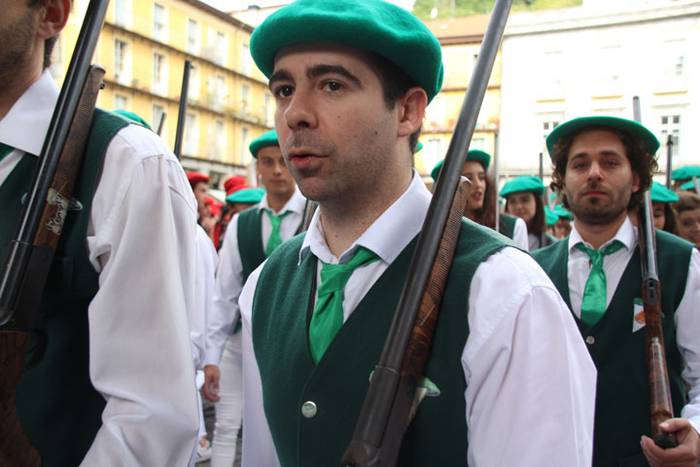 Lizarrez apaindutako kaleeta 110 1498311792460