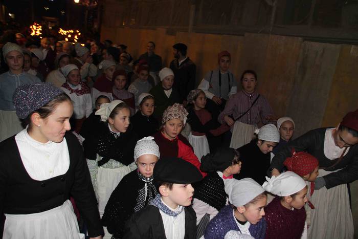 Errege magoen desfilea tolos 24 1546717637607