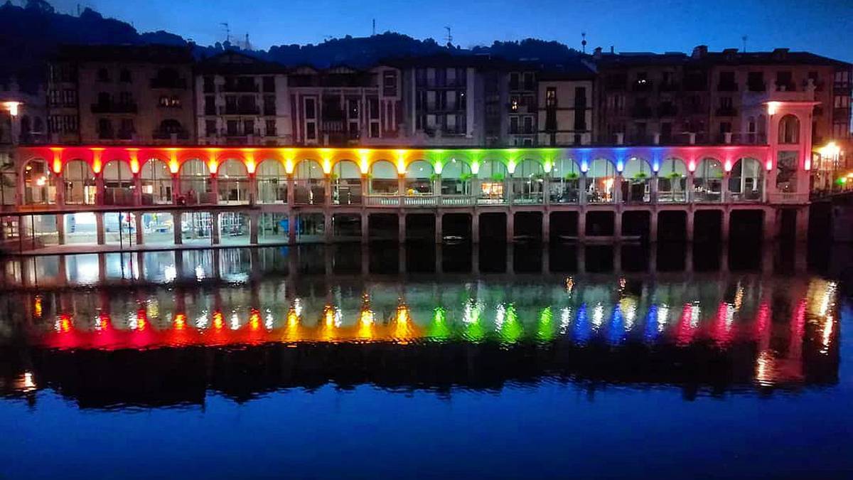 LGTBIQ+ kolektiboa ikusarazteko bi jarduera antolatu dituzte Tolosan