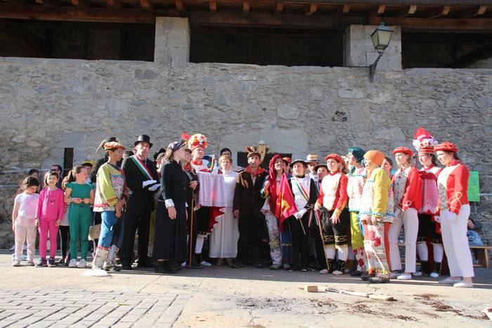 Dantza, kantua eta antzerkia 63 1494179457065