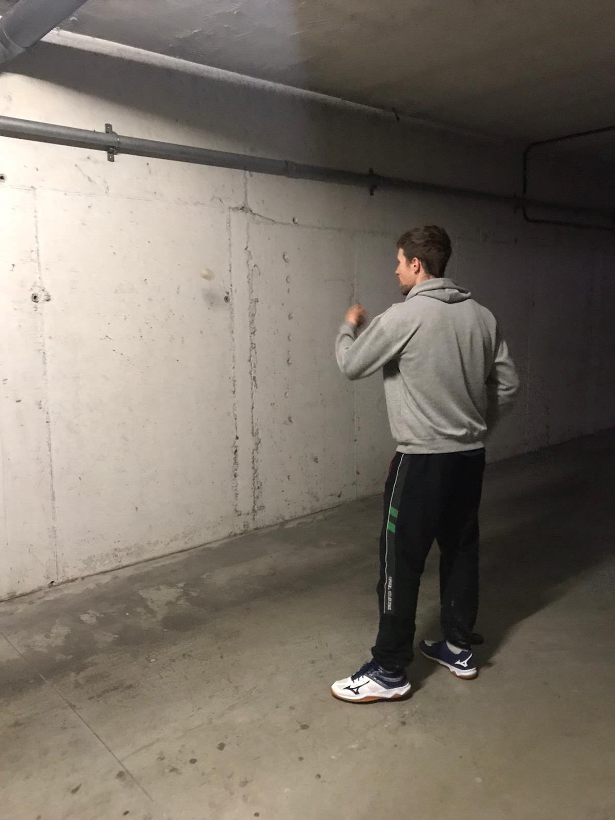 Eskuzko pilotariei espedientea, erremontekoak hitzarmenik gabe