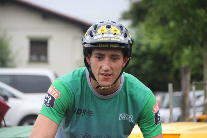 Erakustaldi batekin hasi dir 46 1496515203226