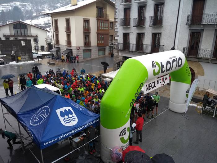 Jokin Lizeaga eta Veronica D 52 1517771525346