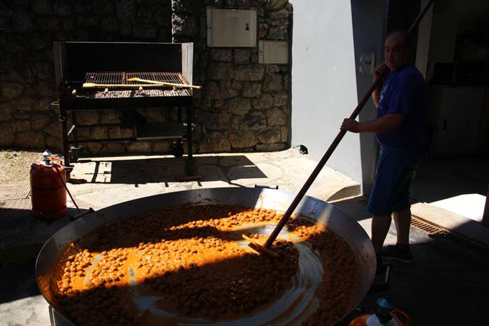 Kuadrila ugari, herri bat 2 1471179153672