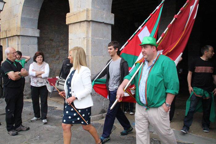 Jaietako egun handia ospatzen ari dira Asteasun 4 1467203276800