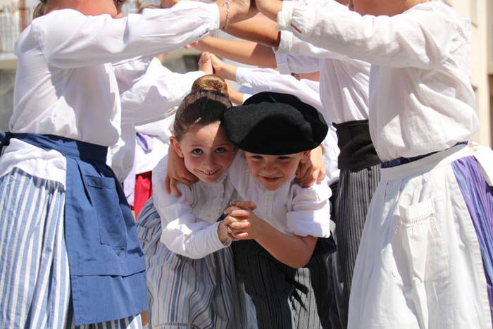 Axeriak dantzan Adunan 15 1471260749735