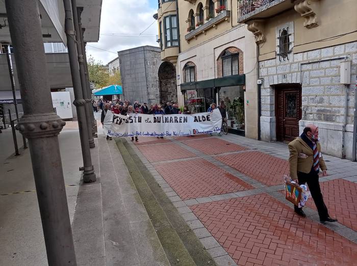 Pentsiodunen mugimendua, Ibe 12 1636449030701