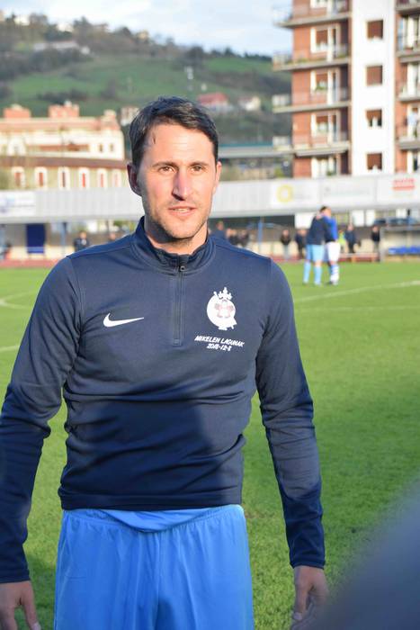 Mikel Alonso agur omenaldia tolosa berazubi 8 1544294482083