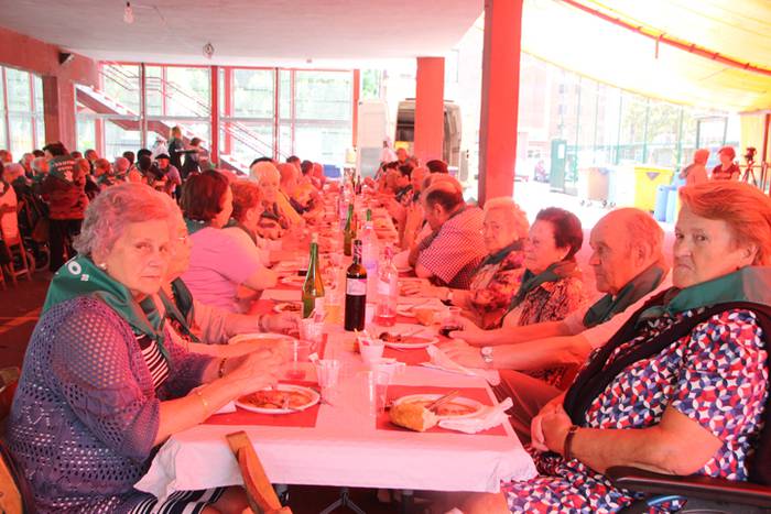 Santioen hirugarren eguna, g 63 1501079463622