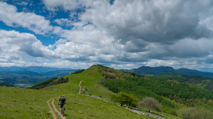 Heldu eta gaztetxoentzako BTT irteera, igandean