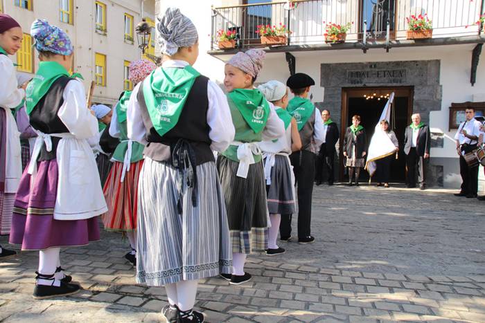 Iritsi da irurarren egun han 27 1506683409670