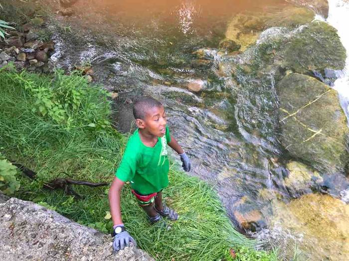 Ibarrako gazteek erreka garb 1 1532681499016