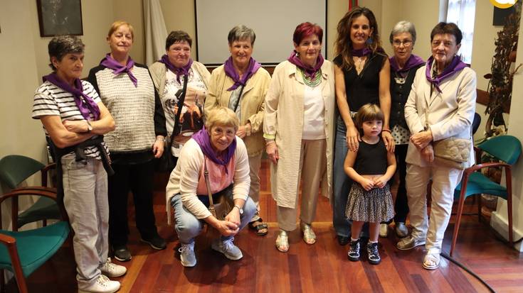 Emakume baserritarrek eman diete hasiera festei