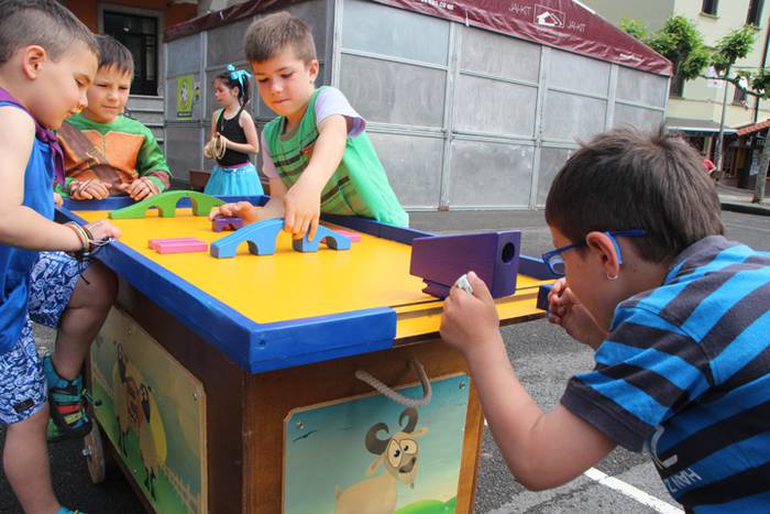 Anoetako Festak 2016 Umeen Eguna 21 1464264856121